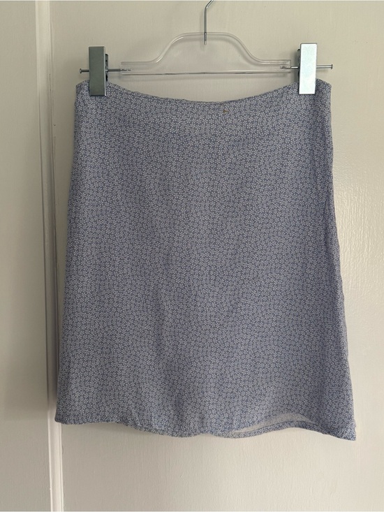 Brandy Melville Dresses & Skirts - Brandy Melville Floral Skirt